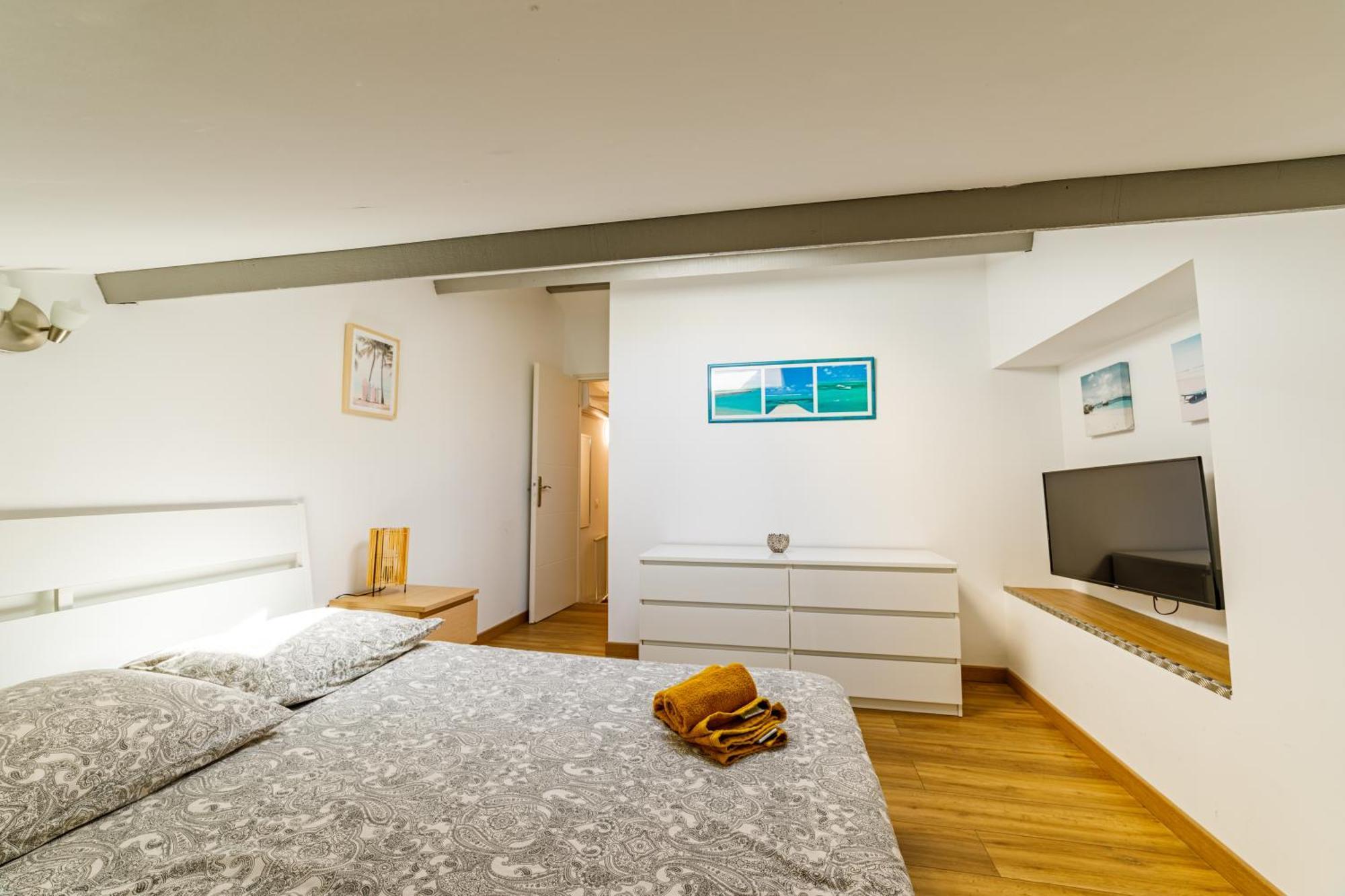 T3 Residence De Tourisme Voltaire Hyères Kültér fotó
